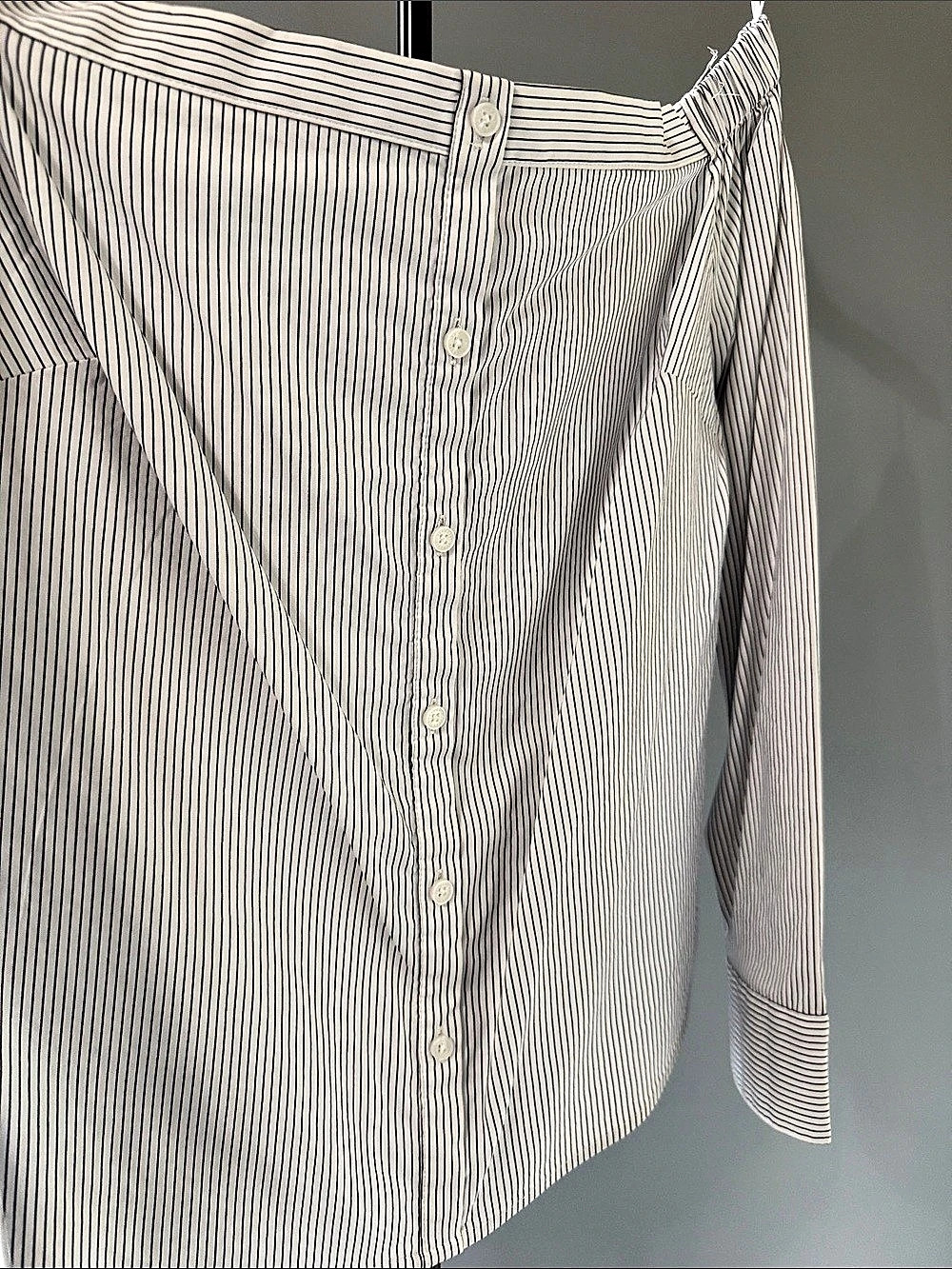 Express Striped Button Down Top in White & Blue Size Small - Picture 2 of 6